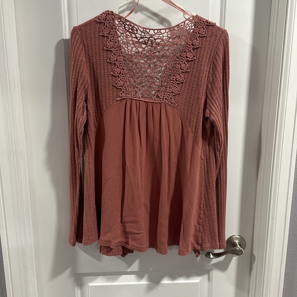 Knox Rose Crochet Detail Back Blush Cardigan - Picture 4 of 5